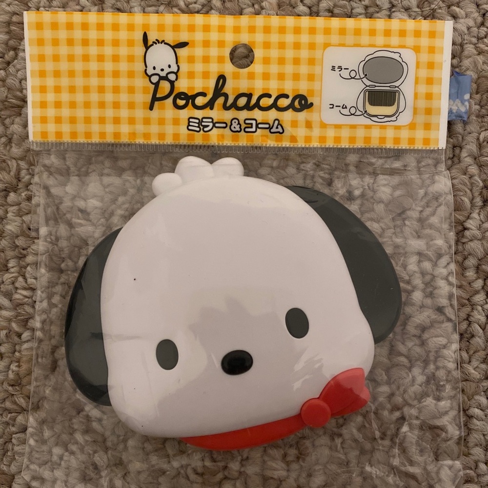 Poccacho Mirror & Comb